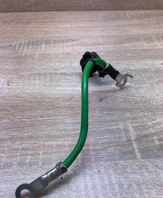 Ford Mondeo Mk III Positive cable (battery) FU5T14A240A