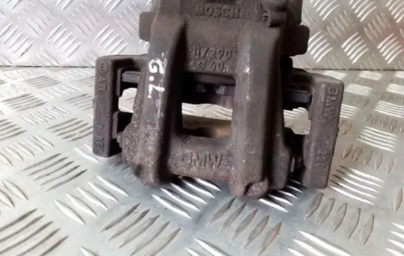 Rear brake caliper