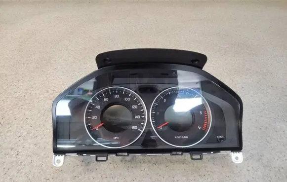 Volvo V60 Speedometer (instrument cluster) 31343328AA