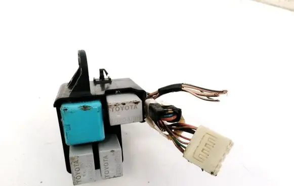 Toyota Avensis T250 Fuse box set 9008087019 90080-87019