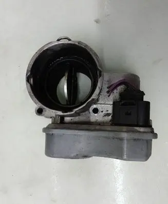 Volkswagen PASSAT B6 Throttle valve 03G128063B