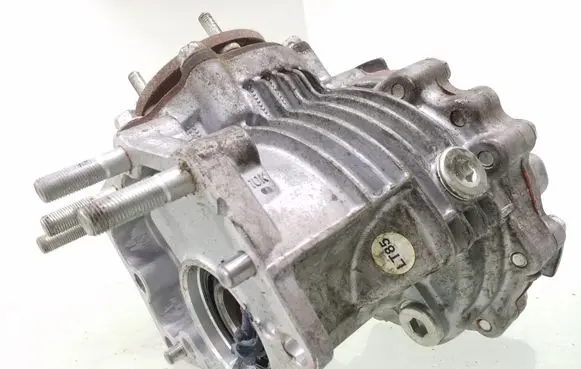 Gearbox transfer box case