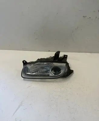 Mazda 323 F Headlight/headlamp 11061708