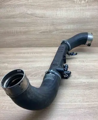 Volvo V40 Intercooler hose/pipe 31422153 31432308