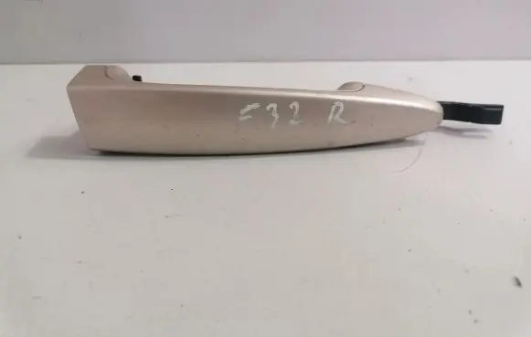 BMW 4 F32 F33 Front door exterior handle 7207562