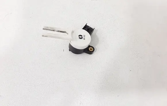 Opel Insignia A Brake pedal sensor switch 10366474