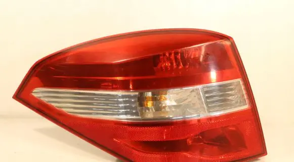 Renault Laguna III Rear/tail lights E206070