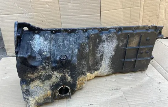 BMW 5 E39 Oil sump 22486459