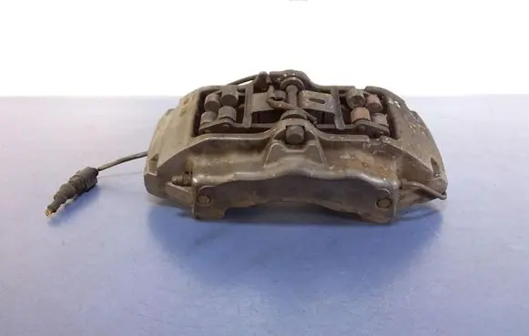 Volkswagen Touareg I Front brake caliper