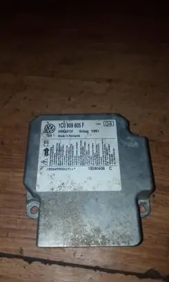 Skoda Fabia Mk1 (6Y) Airbag control unit/module 1c0909605f 5wk43131