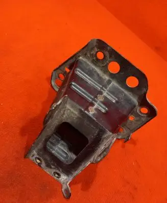 Opel Signum Front bumper mounting bracket 1013