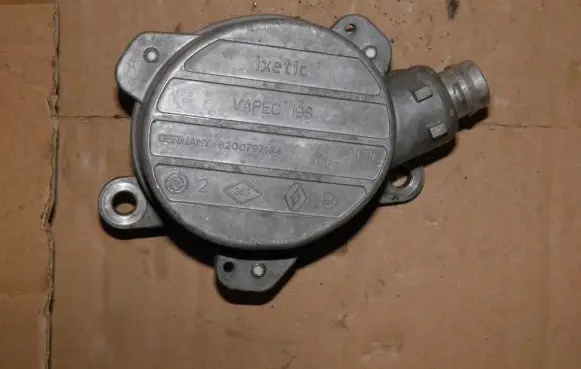 Opel Movano A Vacuum pump 8200797164