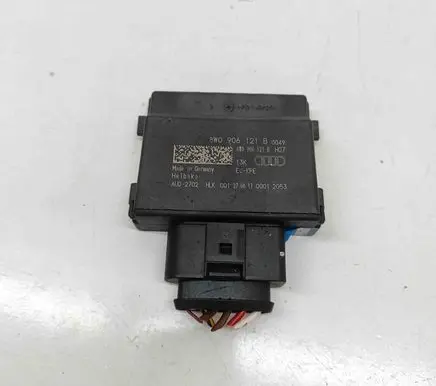 Audi A4 S4 B9 8W Fuel injection pump control unit/module 8W0906121B