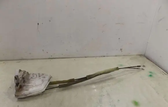 Mazda 2 Front door lock