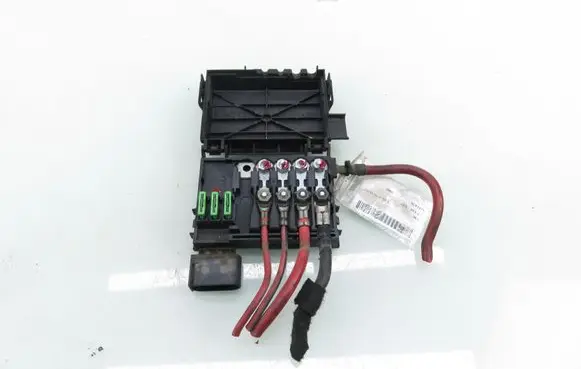 Volkswagen Golf IV Battery relay fuse 1J0937550AA