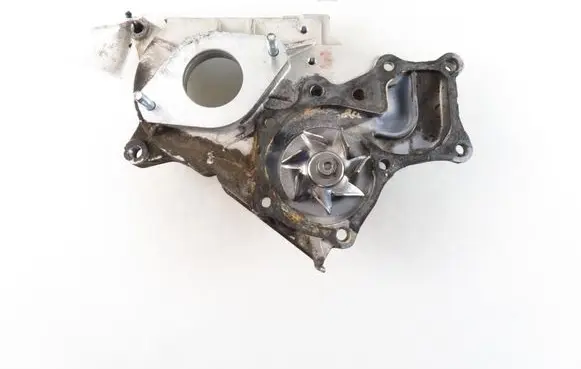 Toyota Avensis T220 Water pump 