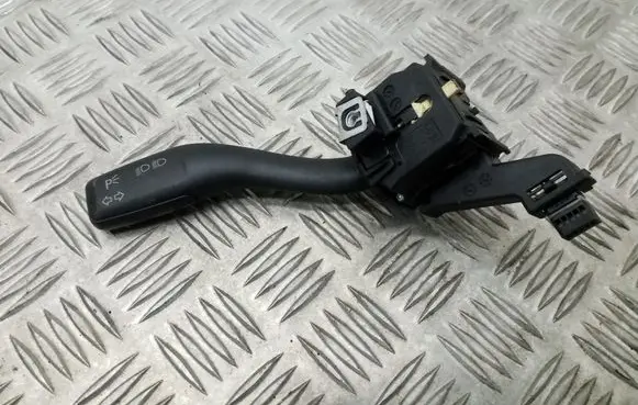 Audi A3 S3 A3 Sportback 8P Indicator stalk 8P0953513A