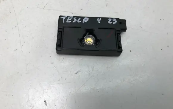 Tesla Model Y Other interior light 150470300D