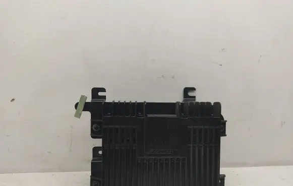 Audi A3 S3 8L Sound amplifier 8L0035223
