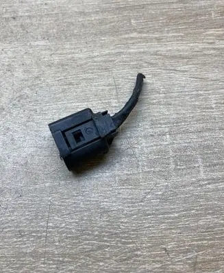 BMW 5 E60 E61 Plug wire 8364518