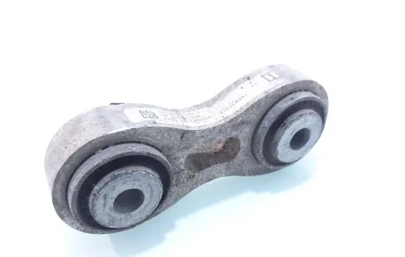 Rear control arm