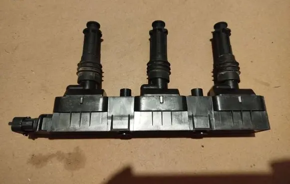 Opel Corsa D High voltage ignition coil NGKU6022 253E