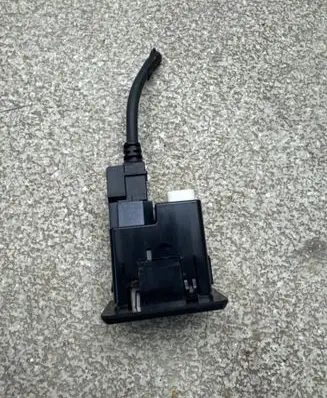 Nissan 370Z AUX in-socket connector 795405004 500450665646