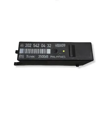 Mercedes-Benz C W202 Light module LCM 2025420432 98M09 350065
