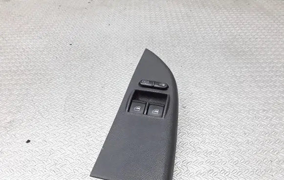 Skoda Fabia Mk1 (6Y) Electric window control switch 1J3959857A