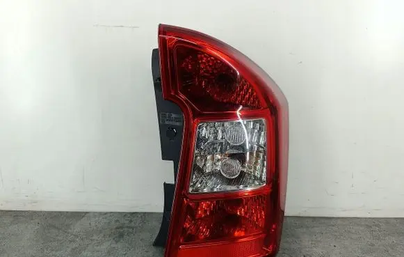 KIA Carens I Rear/tail lights 