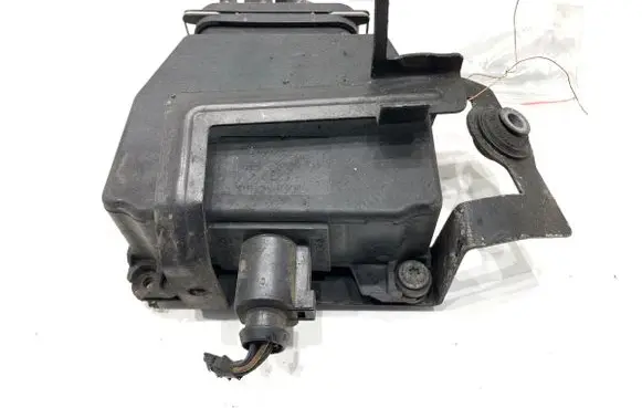 Skoda Octavia Mk2 (1Z) Heat shield in engine bay 6Q0906625