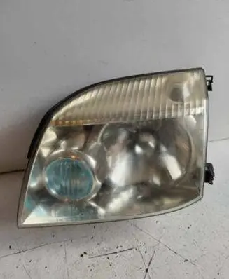 Nissan X-Trail T30 Headlight/headlamp
