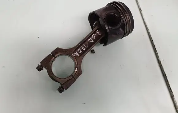 BMW 3 E90 E91 Piston with connecting rod 7798368 11257792745