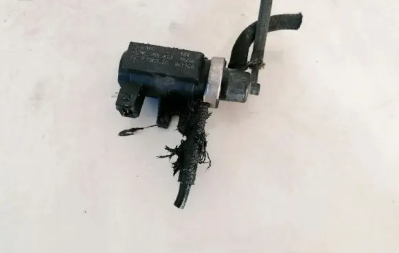 Audi A6 S6 C4 4A Turbo solenoid valve 1h0906627