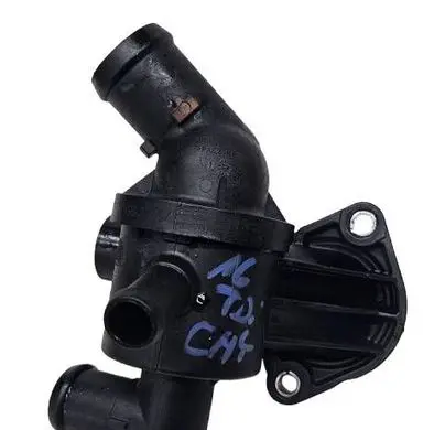 Volkswagen Golf VI Thermostat housing 