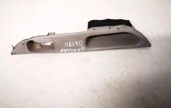 Nissan Almera Tino Front door window switch trim 82961bu000