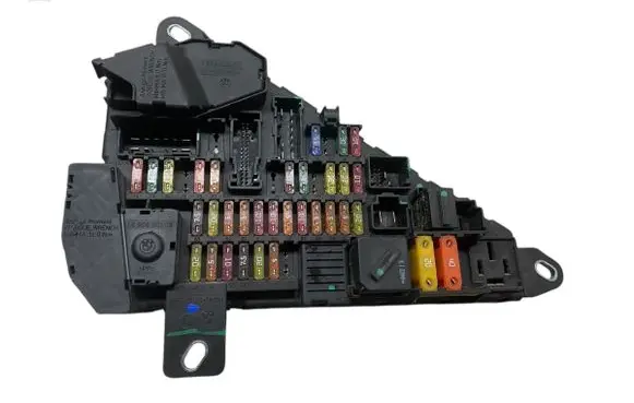 BMW 5 E60 E61 Fuse module 6906588