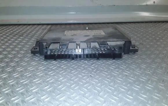 Mercedes-Benz E W211 Parking PDC control unit/module A0255457132