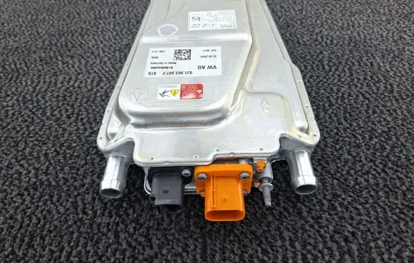 Porsche Taycan 9J1 Auxiliary heating control unit/module 9J1963507F 122R000550 10R068485