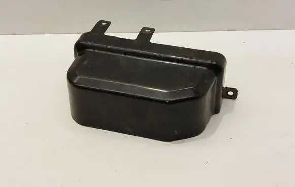 Volkswagen Jetta VI Other engine bay part 5C0972600