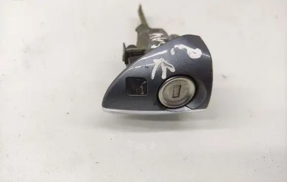Mercedes-Benz E W211 Front door lock (next to the handle) 