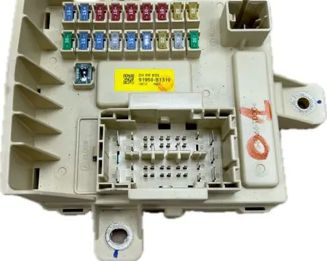Hyundai Genesis Fuse box set 91950B1310