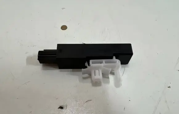 Mazda 3 III Antenna control unit KD45676NXA