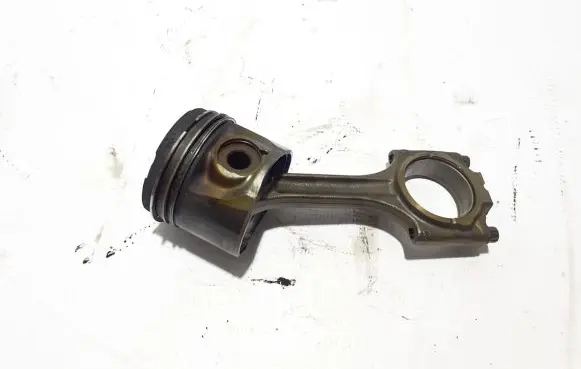 Volvo XC90 Piston with connecting rod 30731511