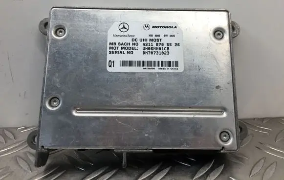 Mercedes-Benz E W211 Bluetooth control unit module A2118705526 2118705526