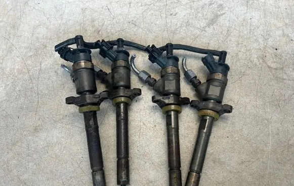 Ford Focus Fuel injectors set 0445110353 9M5Q9F593AA