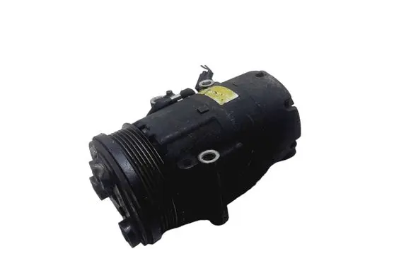 Ford Focus Air conditioning (A/C) compressor (pump) 4M5H19D629AB