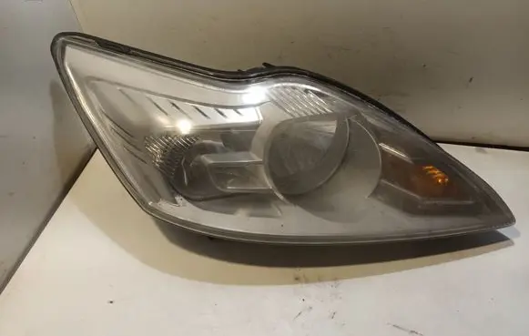 Ford Focus Headlight/headlamp 8M5113W029AD 0077R00