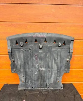 Nissan Qashqai Engine splash shield/under tray 75890HV80A 75892HV80A