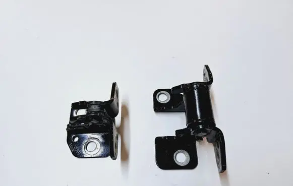 Rear door hinge set
